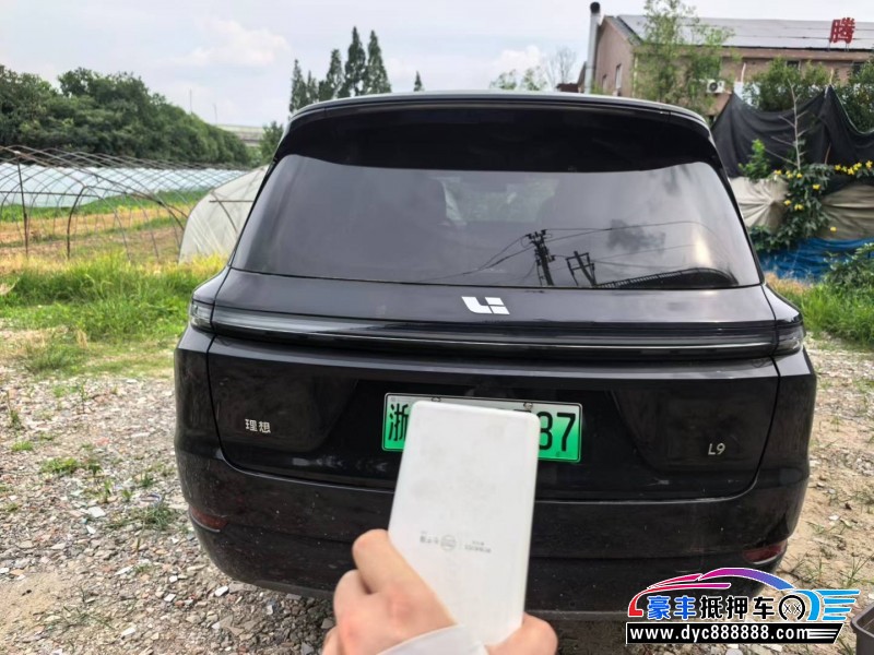 25年理想L9轿车抵押车出售