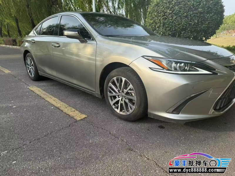 24年雷克萨斯ES轿车抵押车出售