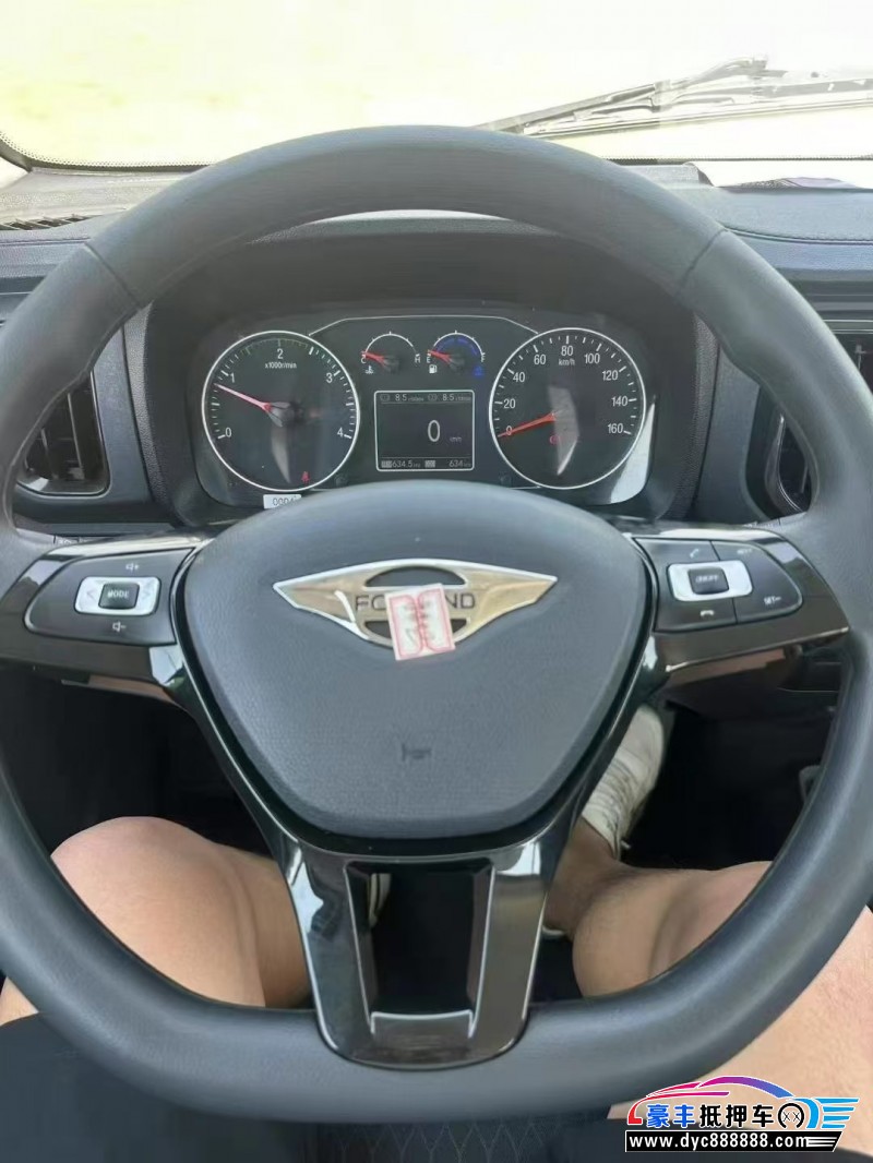 25年福田领航轿车抵押车出售