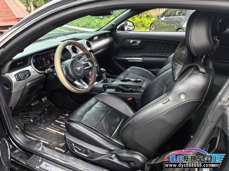 18年福特野马轿车抵押车出售