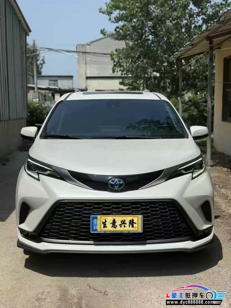 24年丰田格瑞维亚轿车抵押车出售