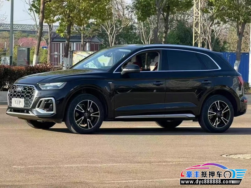 24年奥迪Q5轿车抵押车出售