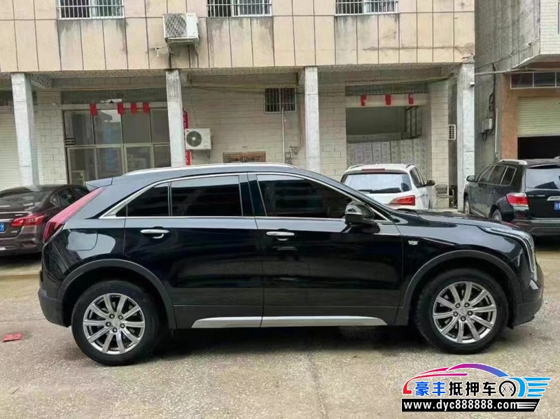 22年凯迪拉克XT4轿车抵押车出售