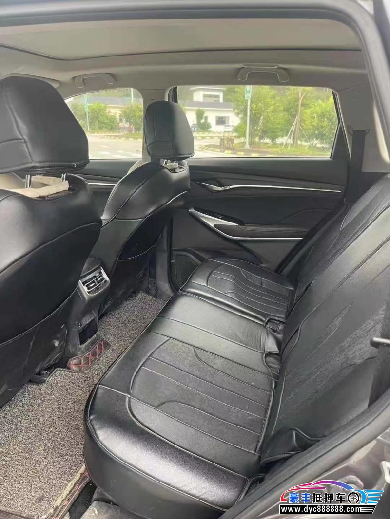 20年长安CS75轿车抵押车出售