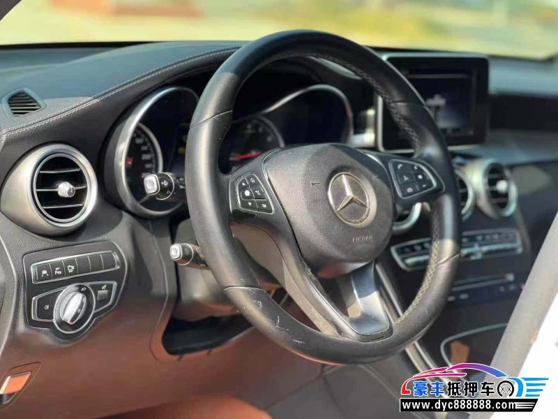 17年奔驰GLC轿车抵押车出售