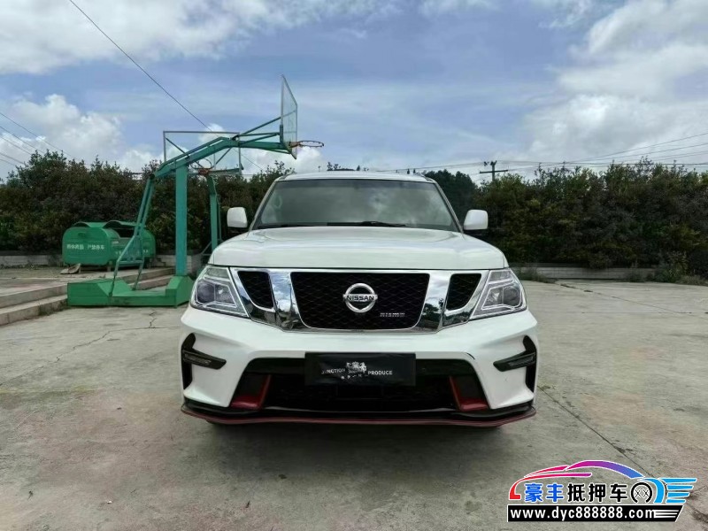 抵押车出售20年日产途乐轿车