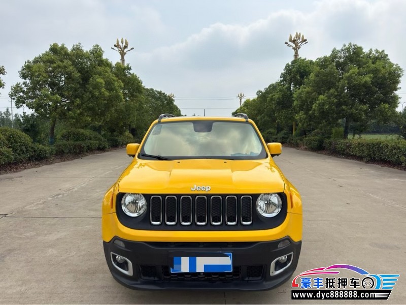 18年Jeep自由侠轿车抵押车出售