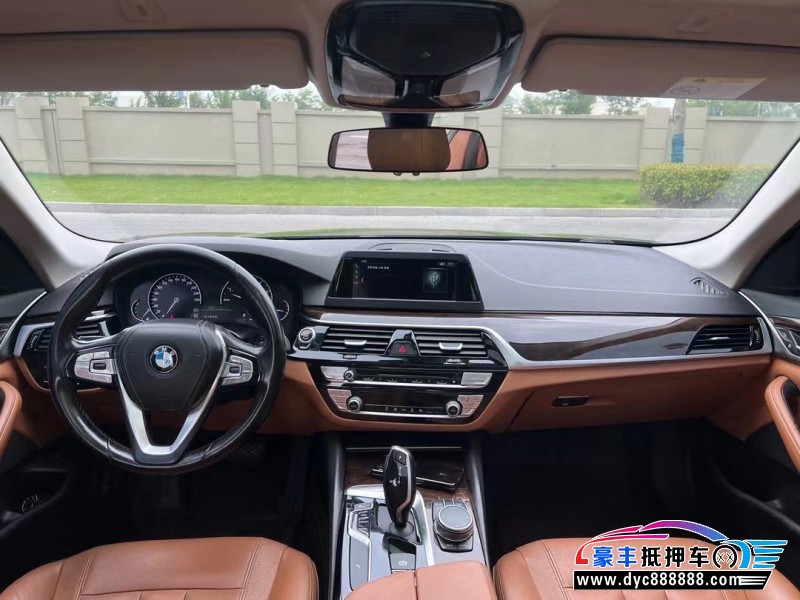 17年宝马5系轿车抵押车出售