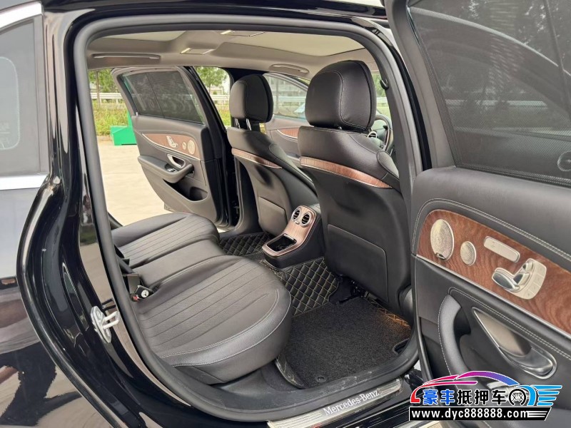 21年奔驰E轿车抵押车出售