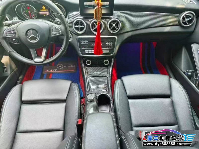 18年奔驰CLA轿车抵押车出售