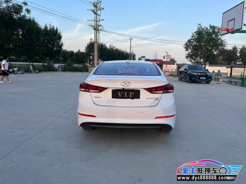 17年现代领动轿车抵押车出售