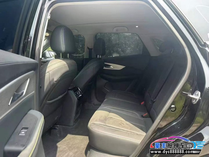 24年东风风行T5轿车抵押车出售