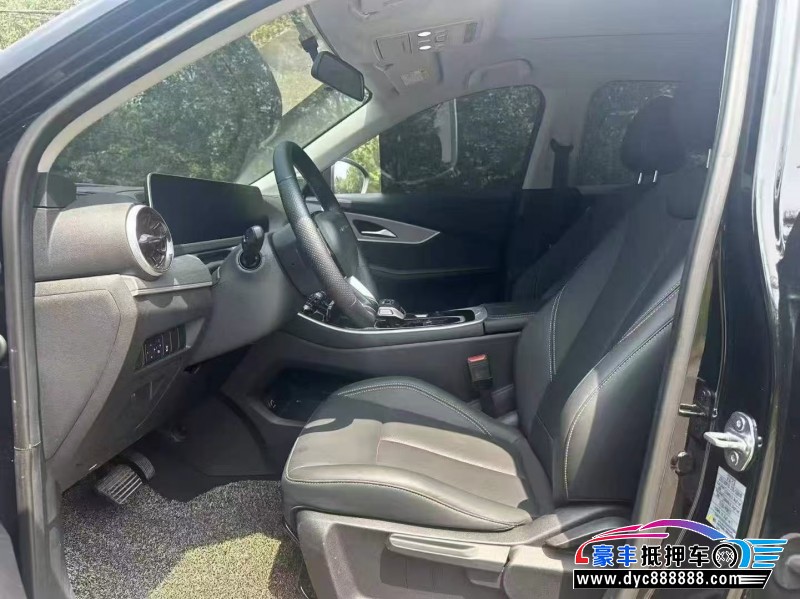 24年东风风行T5轿车抵押车出售