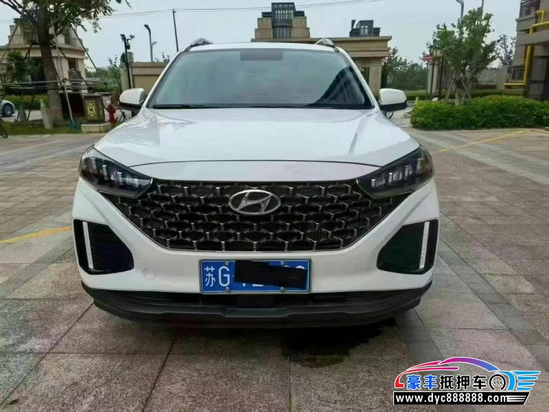 抵押车出售23年现代ix35轿车