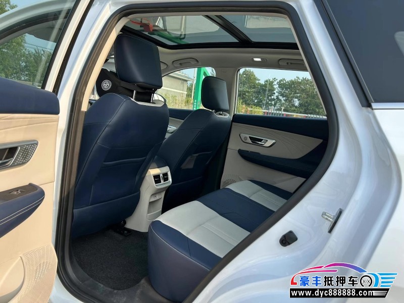 23年东风风神皓极轿车抵押车出售