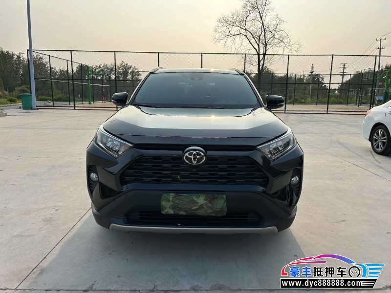 21年丰田RAV4轿车抵押车出售