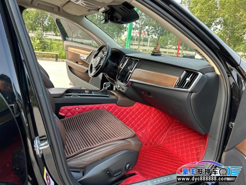 19年沃尔沃S90轿车抵押车出售