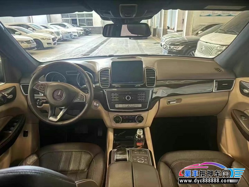 17年奔驰GLE轿车抵押车出售