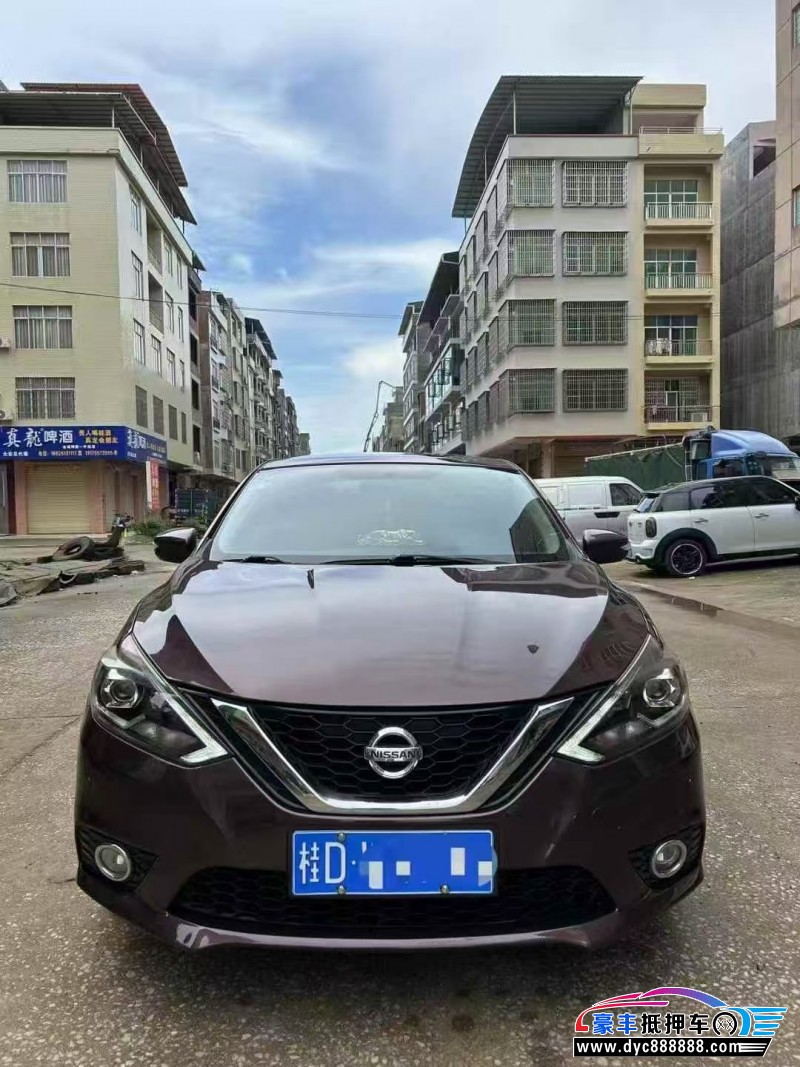抵押车出售17年日产轩逸轿车