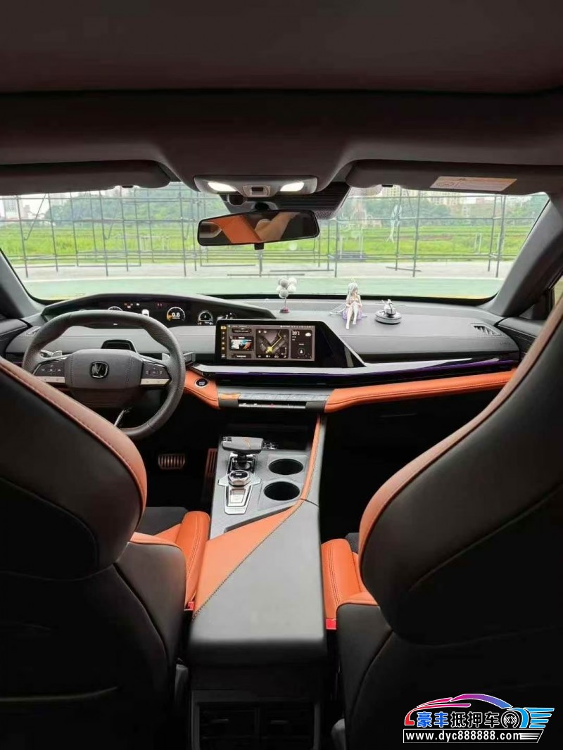 24年长安长安UNI轿车抵押车出售