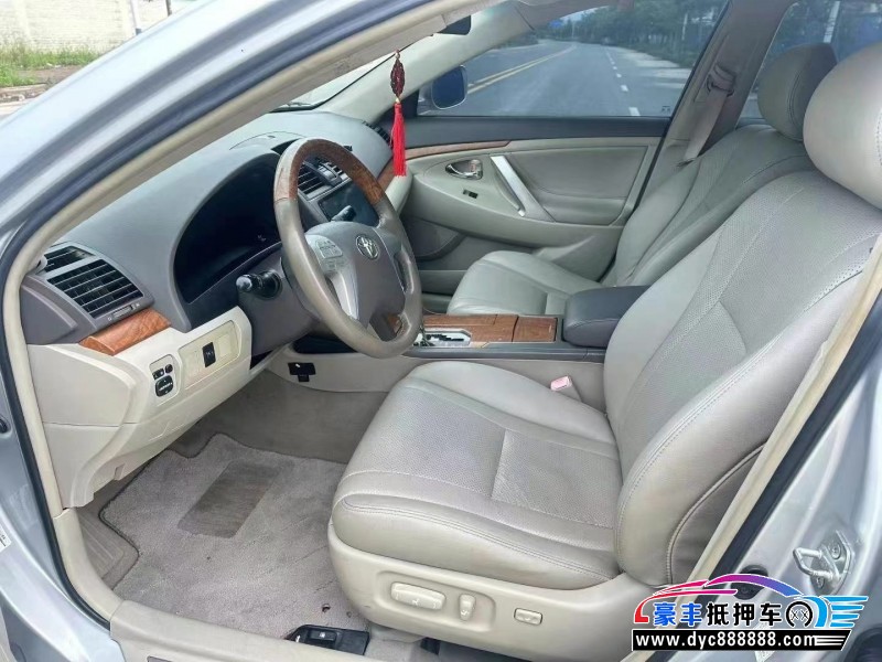 09年丰田凯美瑞轿车抵押车出售