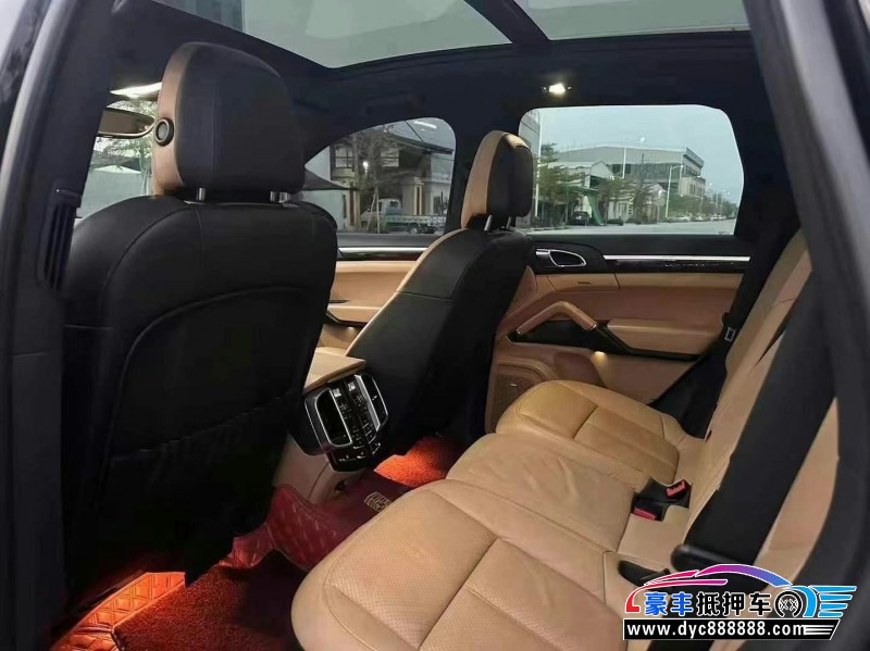 14年保时捷卡宴轿车抵押车出售