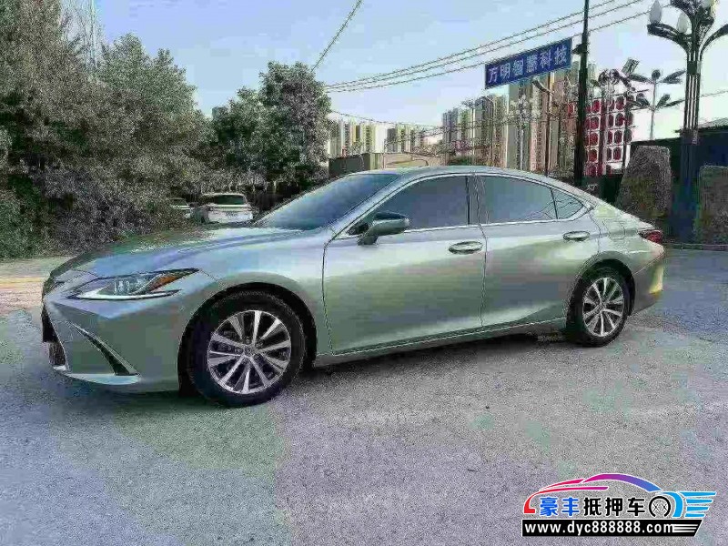 19年雷克萨斯ES轿车抵押车出售
