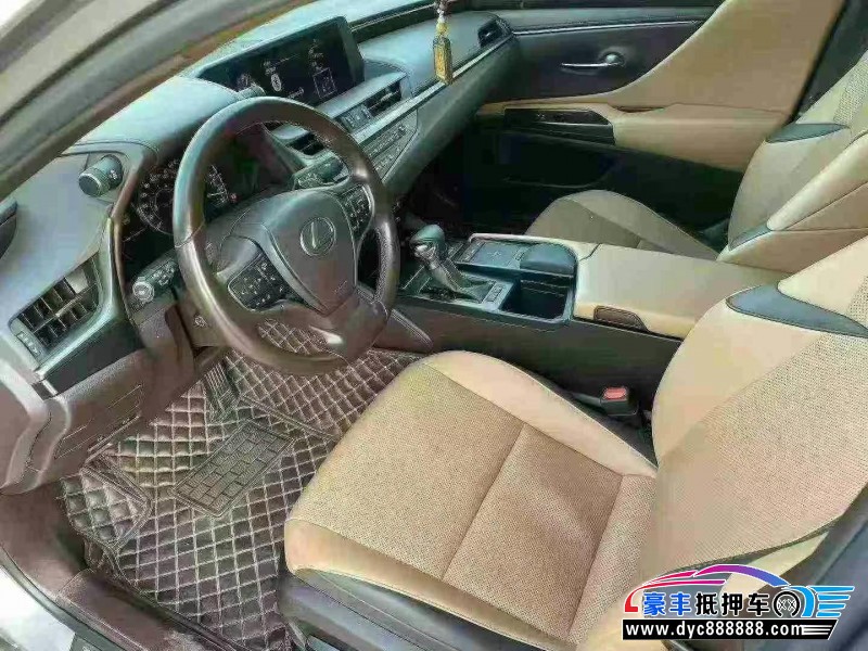 19年雷克萨斯ES轿车抵押车出售
