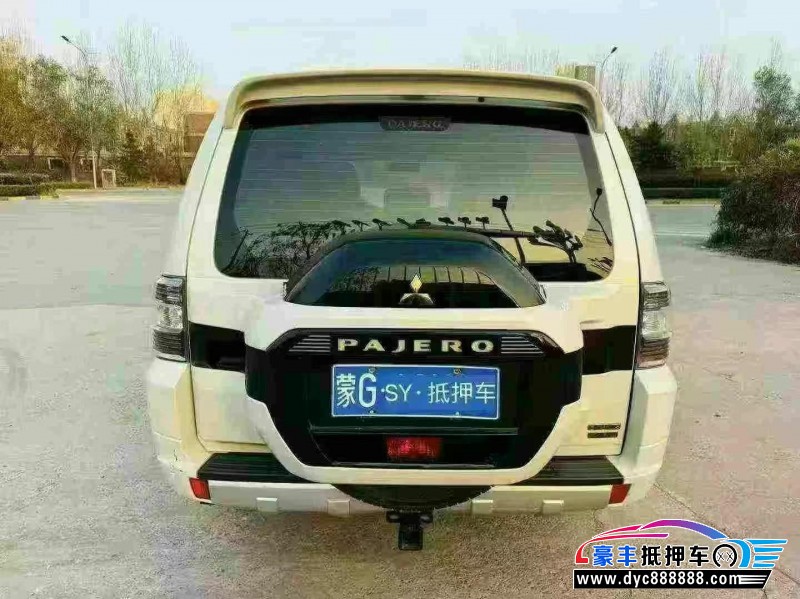 20年三菱帕杰罗轿车抵押车出售