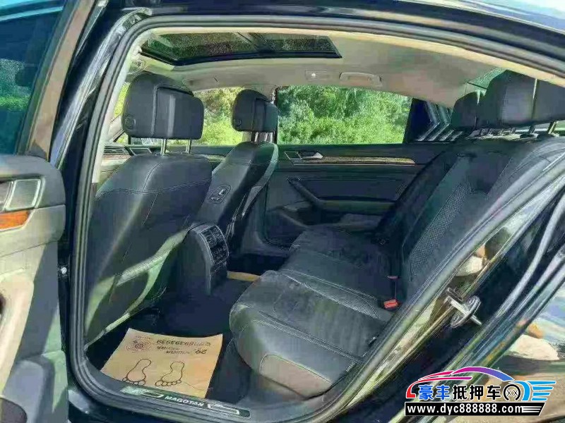 17年大众迈腾轿车抵押车出售