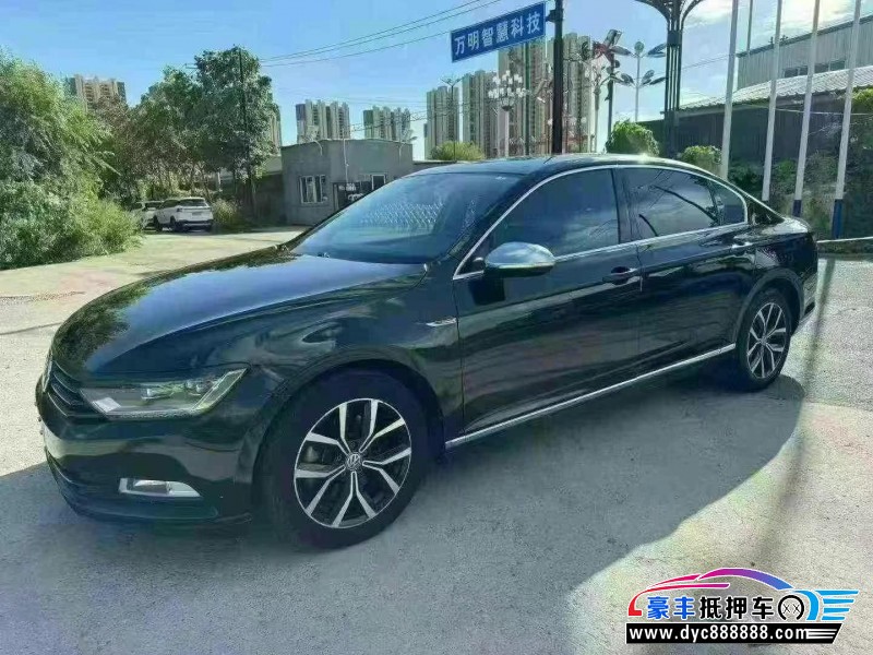 17年大众迈腾轿车抵押车出售