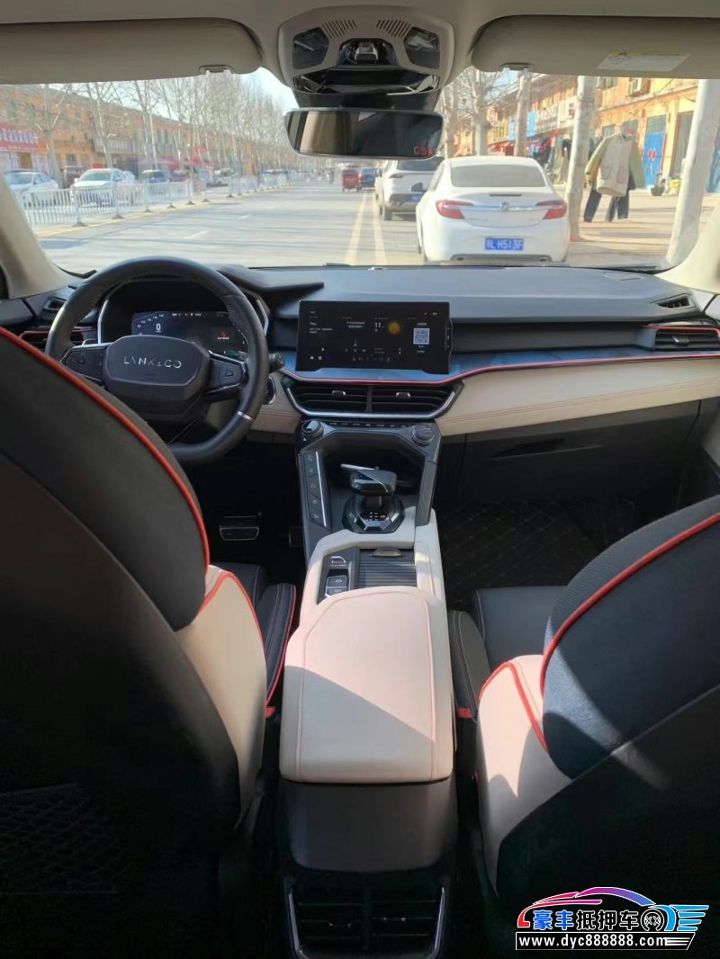 21年领克06轿车抵押车出售