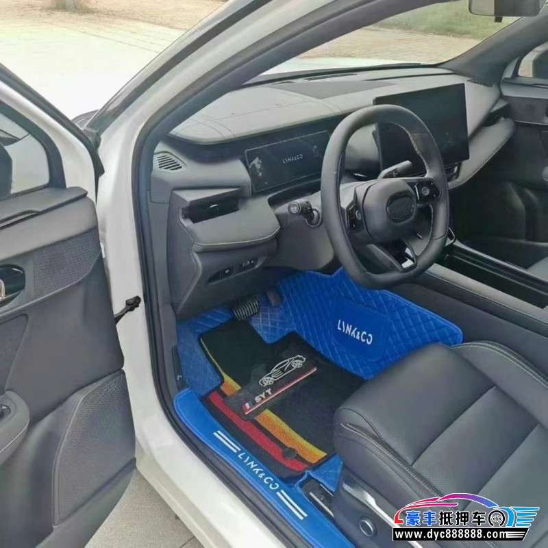 25年领克06轿车抵押车出售