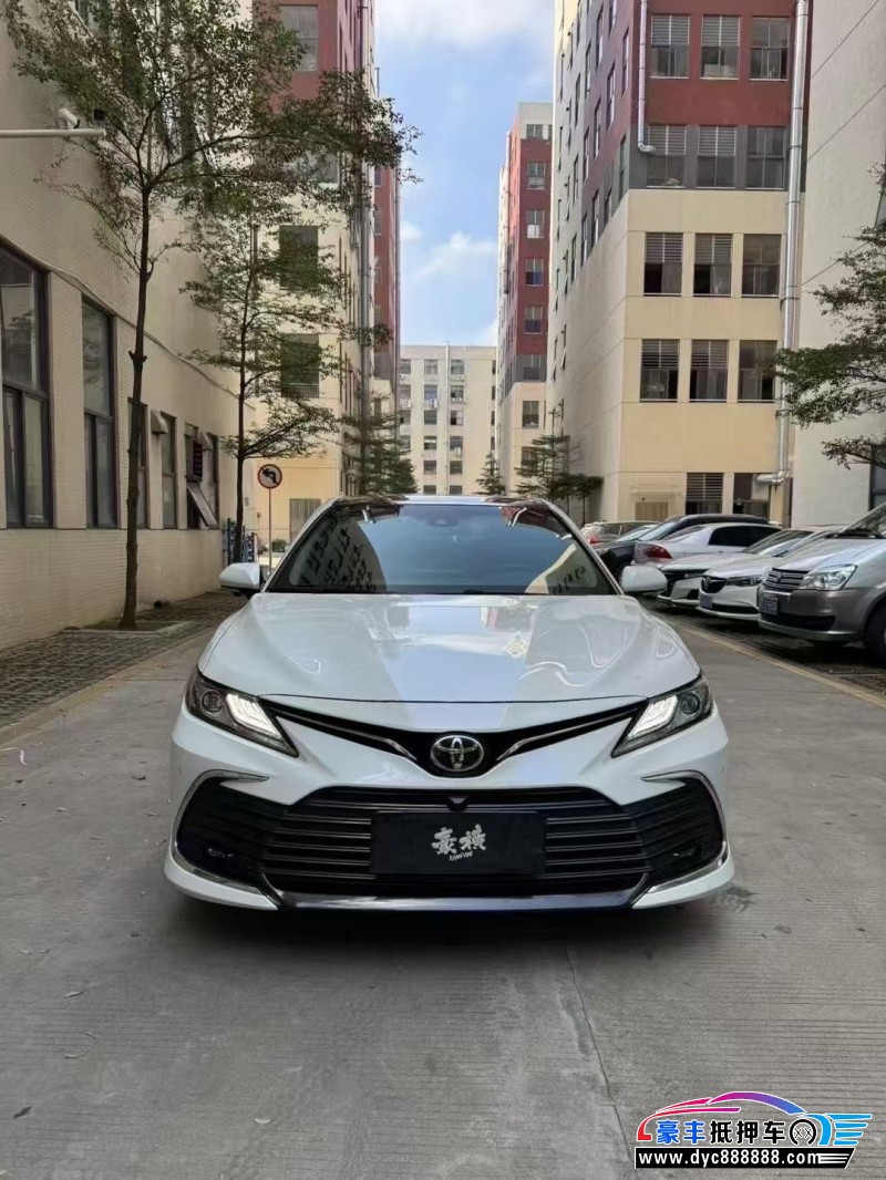 22年丰田凯美瑞轿车抵押车出售