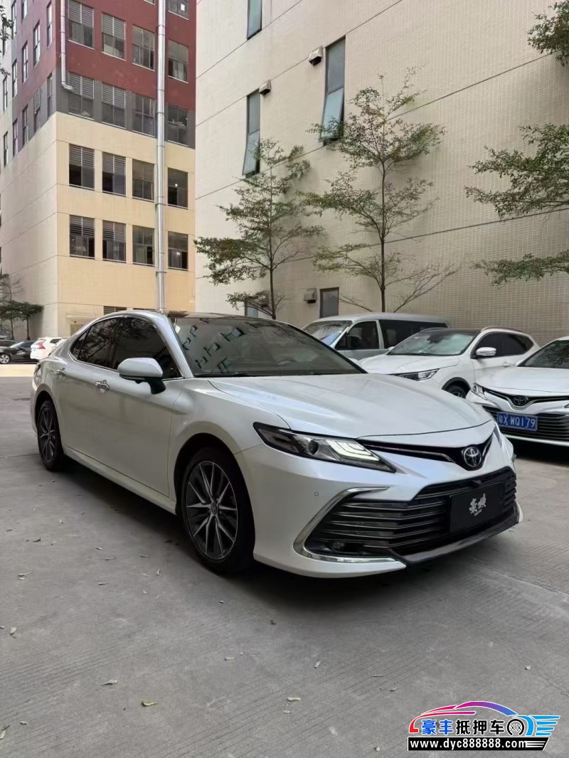 22年丰田凯美瑞轿车抵押车出售