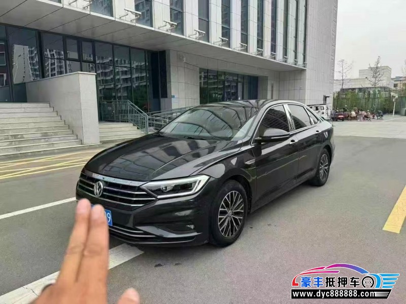 20年大众速腾轿车抵押车出售