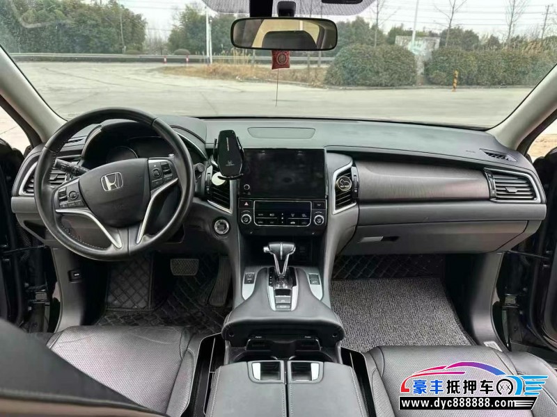 21年本田冠道轿车抵押车出售