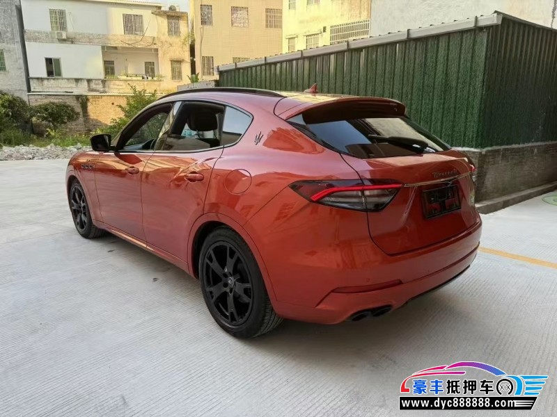 22年玛莎拉蒂莱万特轿车抵押车出售