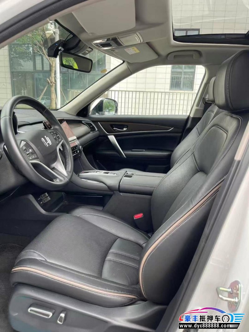 22年本田冠道轿车抵押车出售