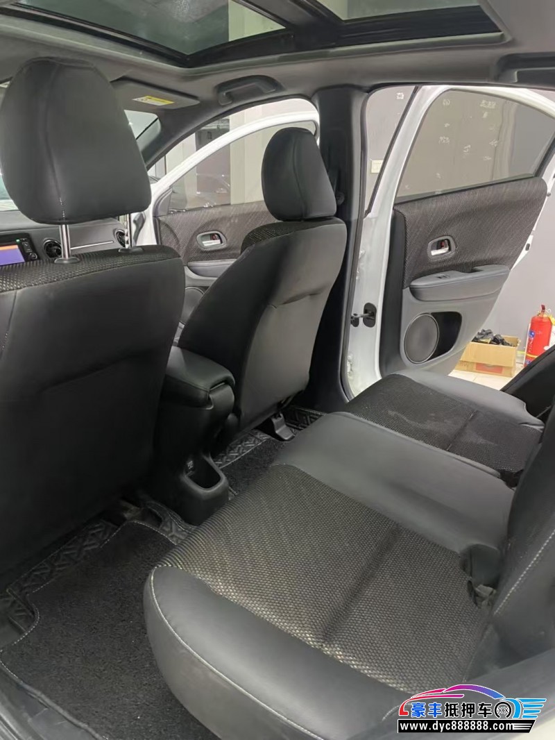 17年本田XRV轿车抵押车出售