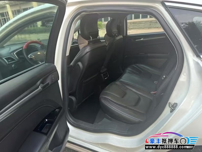 14年福特蒙迪欧轿车抵押车出售