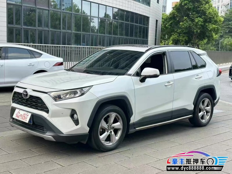 21年丰田RAV4轿车抵押车出售