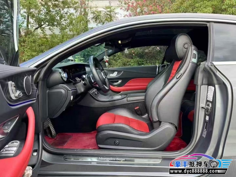 21年奔驰E轿车抵押车出售