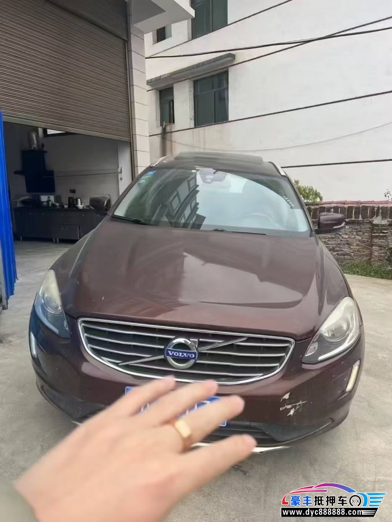 15年沃尔沃XC60轿车抵押车出售
