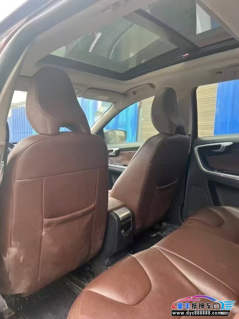 15年沃尔沃XC60轿车抵押车出售