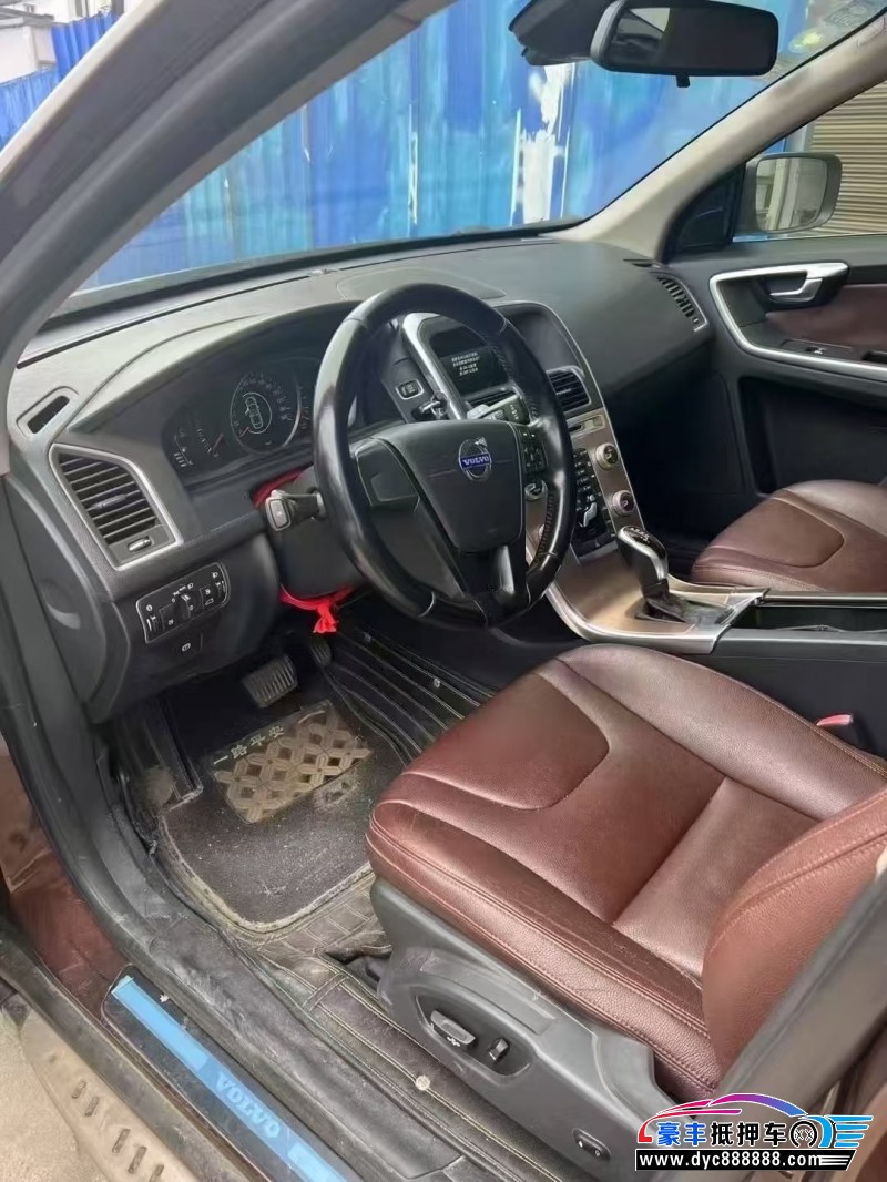 15年沃尔沃XC60轿车抵押车出售