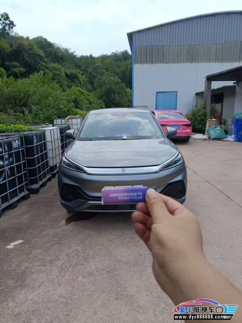 抵押车出售23年比亚迪元轿车