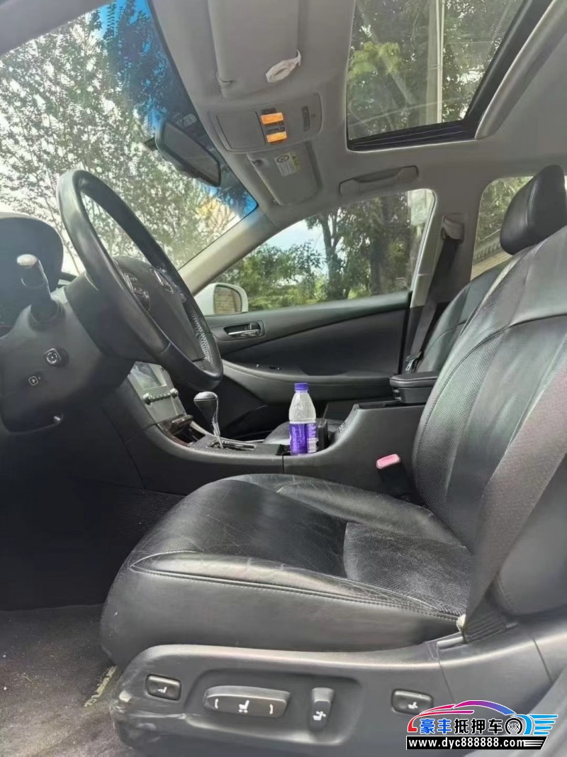 11年雷克萨斯ES轿车抵押车出售