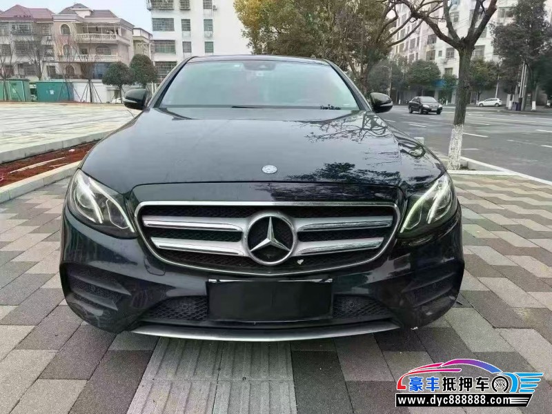 16年奔驰E轿车抵押车出售