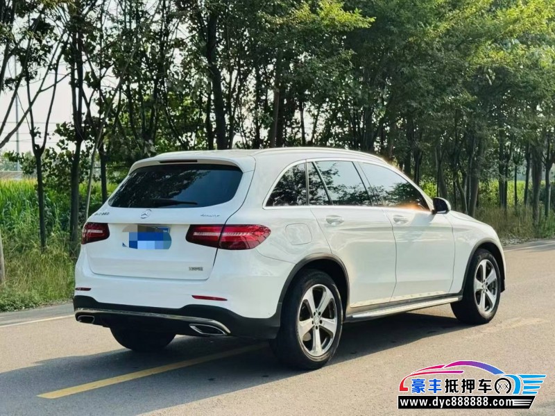 17年奔驰GLC轿车抵押车出售